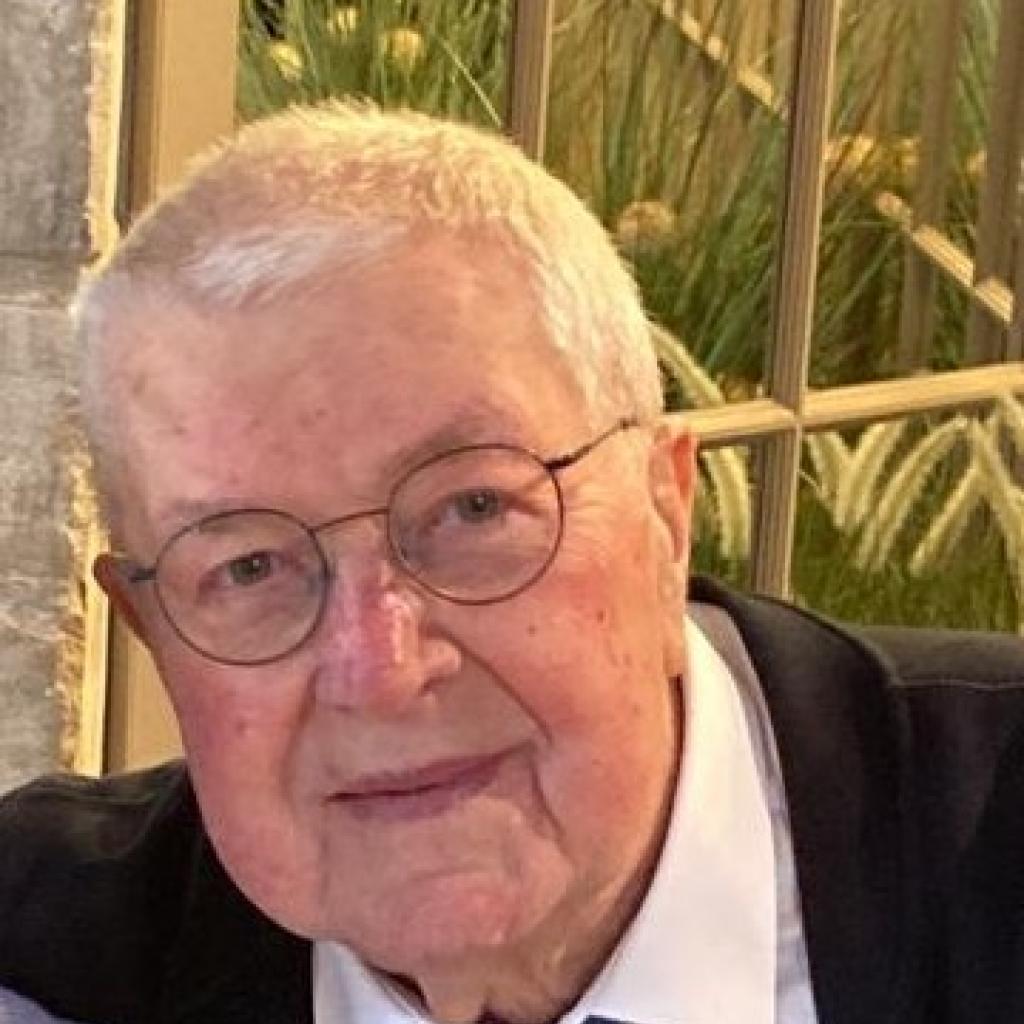 André Descheemaeker uit Oudenburg overleden te Oudenburg bij Uitvaartzorg Bentein Pollet Oudenburg