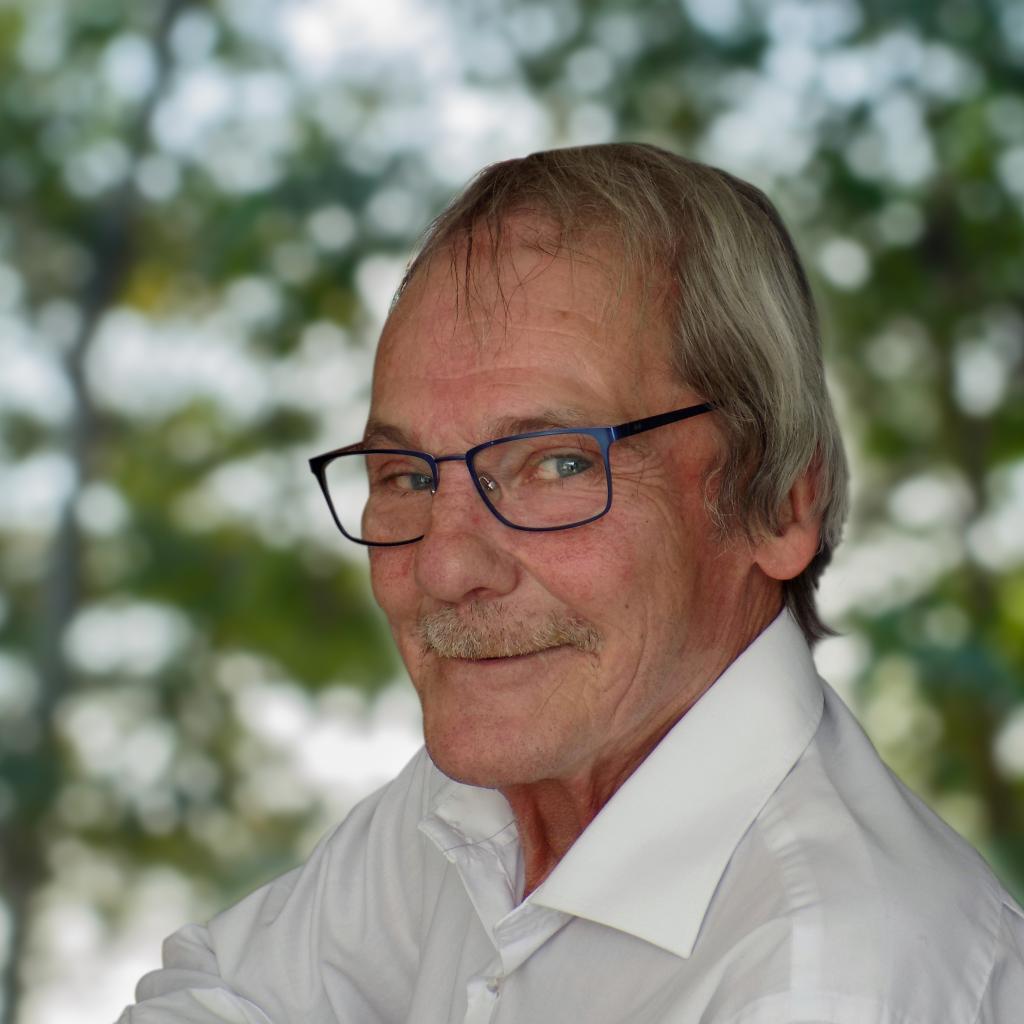 Lino Van Ronselé uit Oudenburg overleden te Oudenburg bij Uitvaartzorg Bentein & Pollet Oudenburg