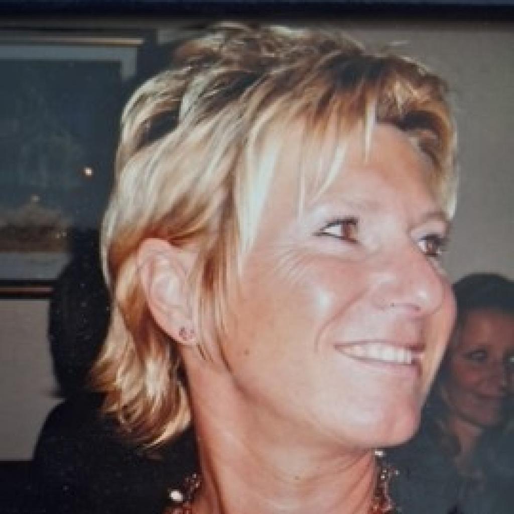 Marijke Chaubet geboren te Mechelen woonachtig te Knokke, overleden te Brugge. Afscheidsdienst Uitvaartzorg Bentein & Pollet te Oudenburg